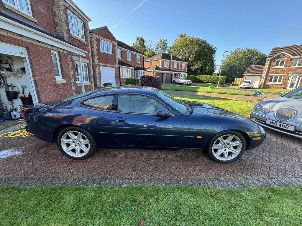 Jaguar XK8 2