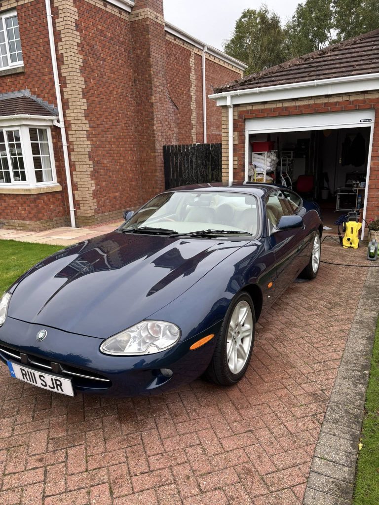 Jaguar XK8 4 1