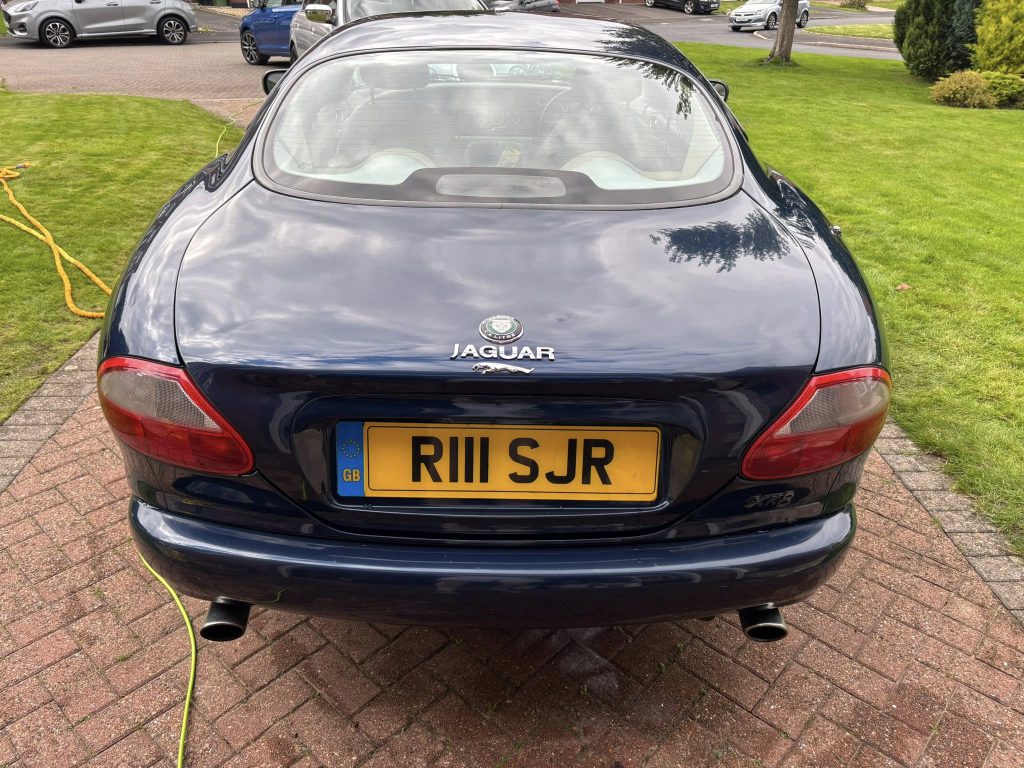 Jaguar XK8 7